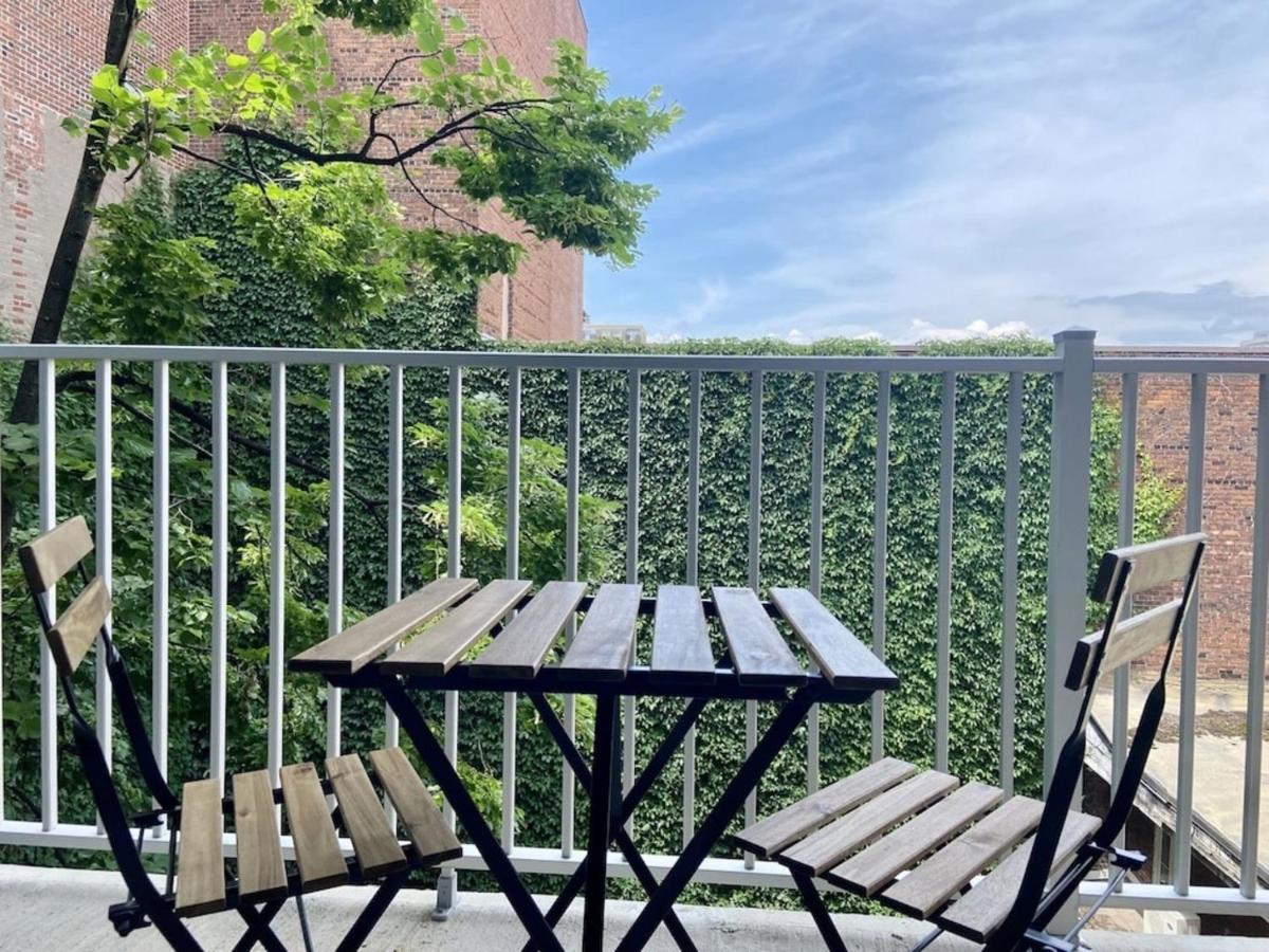 Appartement Condo Avec Terrasse Privee Dans Le Quartier Des Spectacles Montréal Eksteriør bilde